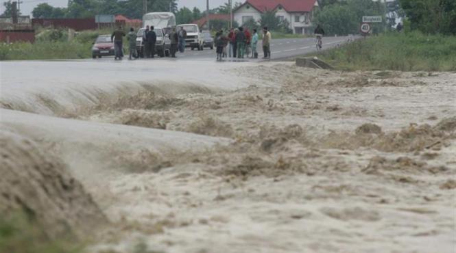 cod portocaliu de inundatii pe rauri mici din dobrogea pana miercuri dimineata