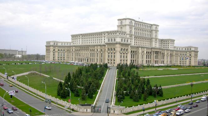 ce poti vizita la palatul parlamentului