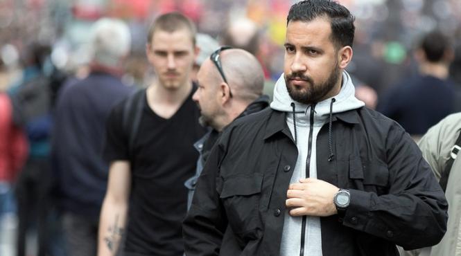 scandal vina impartita in palatul elysee