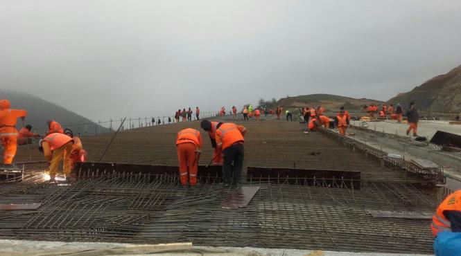 ministrul transporturilor romania are in prezent 13 santiere care insumeaza 169 kilometri de autostrada