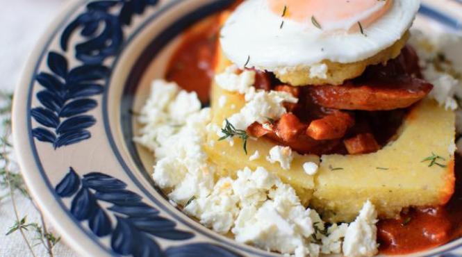 reteta zilei tochitura cu mamaliga si branza de capra