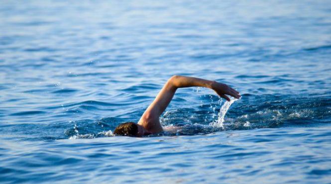 eveniment unic in romania maraton de inot in marea neagra