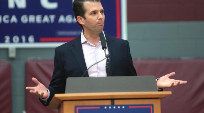 trump neaga ca ar fi stiut despre intalnirea dintre fiul sau si o avocata din rusia in timpul campaniei din 2016