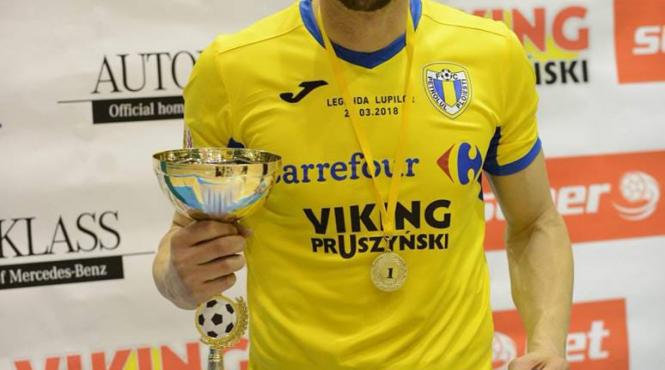 fotbalistul daniel chirita se bazeaza pe munca de echipa pentru a reusi in ultimul trib