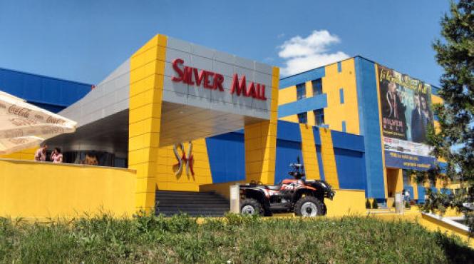 tavan prabusit intr un restaurant al mallului din vaslui copil de un an grav ranit