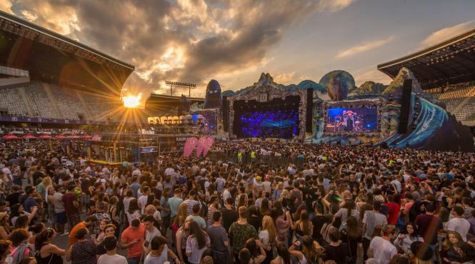 video un columbian care venea la untold prins cu droguri la aeroportul international cluj napoca