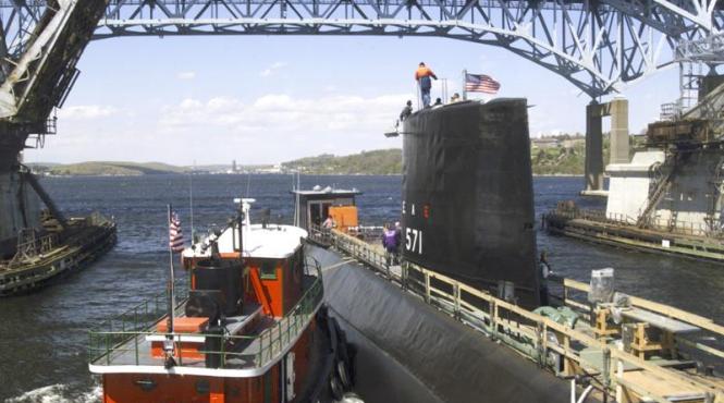 60 de ani de cand submarinul nuclear american nautillus a atins polul nord