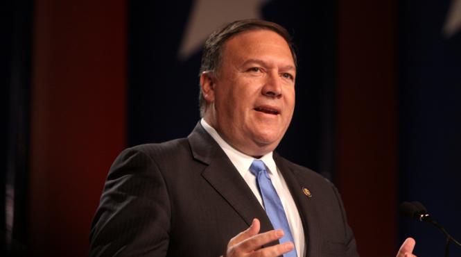 mike pompeo si ministrul de externe nord coreean si au dat mana
