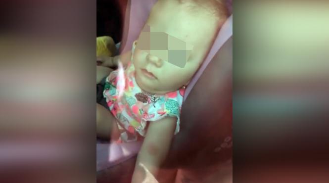 video copil mic lasat singur intr o masina parcata in nordul statiunii mamaia