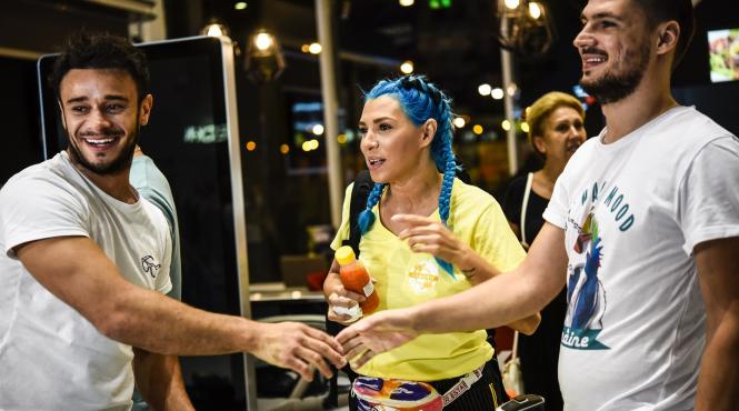 cei 21 de concurenti ai reality show ului ultimul trib au parasit romania cu destinatia madagascar