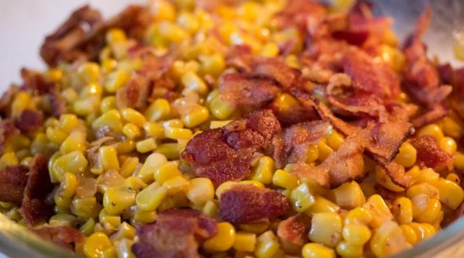 reteta zilei porumb cu bacon si smantana