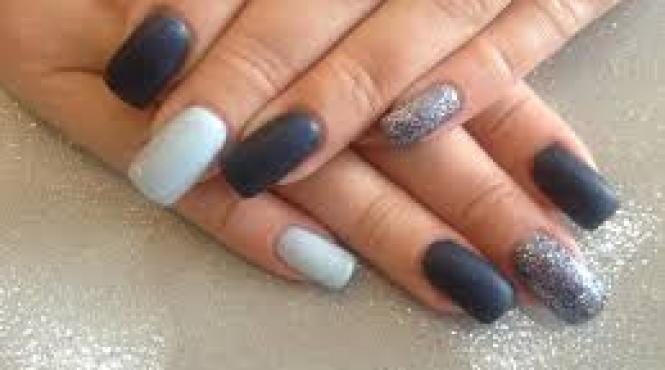 unghiile cu acril sau gel pot cauza alergii grave