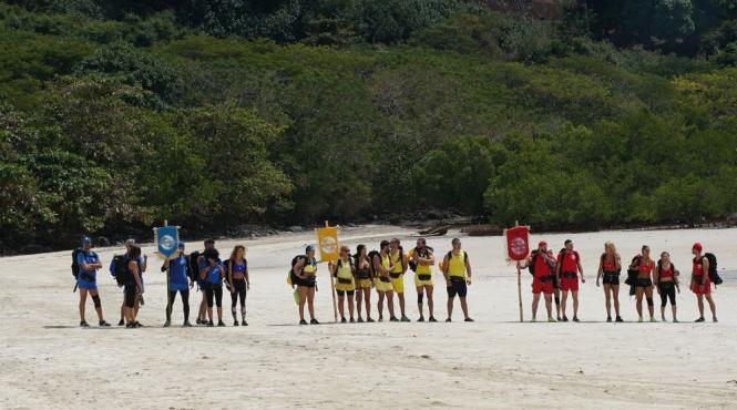 madagascar i a surprins deja pe concurentii din ultimul trib trebuie sa imi aduc copiii aici sa vada cat sunt de norocosi