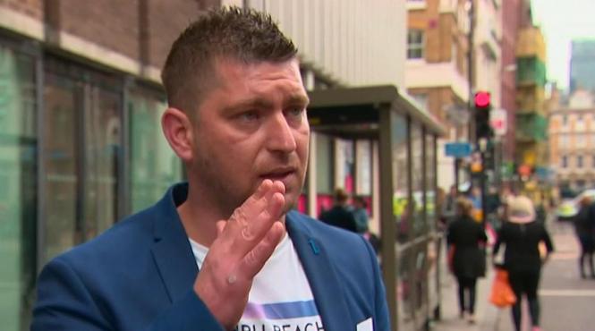 eroul cu facaletul premiat de regina