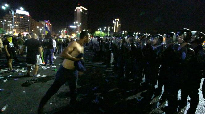160 de jandarmi au actionat in timpul protestelor din 10 august