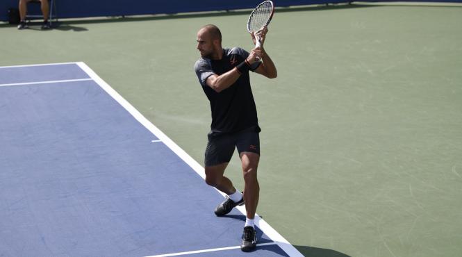 marius copil s a calificat in turul al doilea la cincinnati