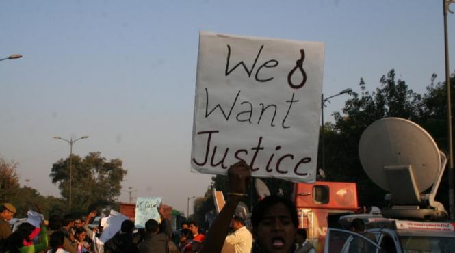 india pedeapsa cu moartea pentru doi barbati care au violat o fetita de opt ani