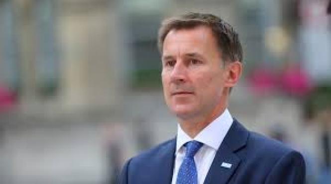 ministrul de externe britanic cere uniunii europene sa adopte sanctiuni mai dure impotriva rusiei