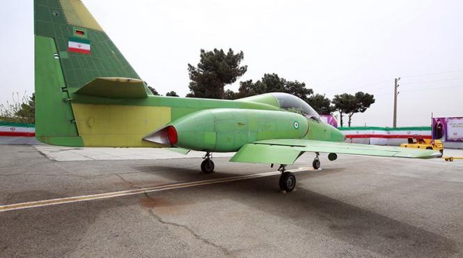 video primul avion de lupta al iranului