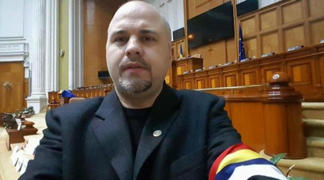 deputatul emanuel ungureanu a depus plangere la parchet in legatura cu interventia in forta a jandarmilor la protest