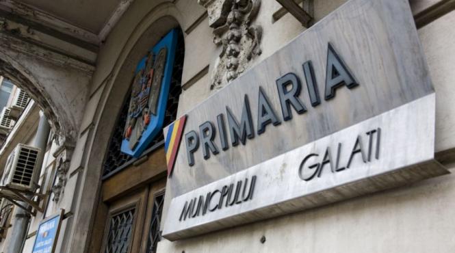 fara pantaloni scurti la primarie