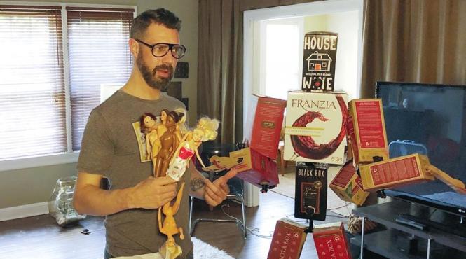 foto un american s a casatorit cu cineva facut din deseuri