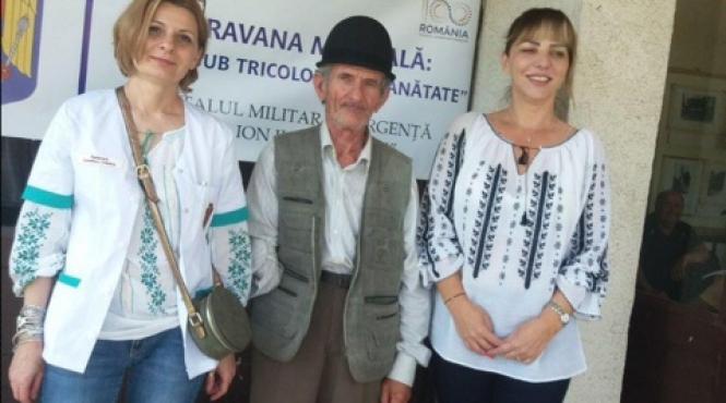 caravana medicala ajunge in perisani valcea foto