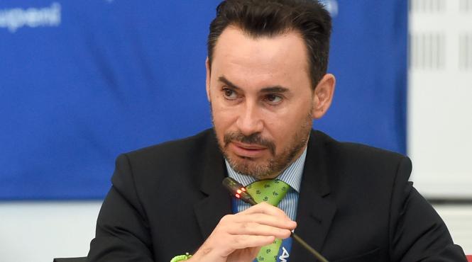 falca vaneaza sobolanii din oras cu firma condusa in trecut de un parlamentar psd