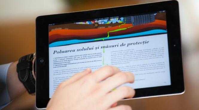manualele digitale vor fi postate pe platforma speciala online pana la inceputul anului scolar