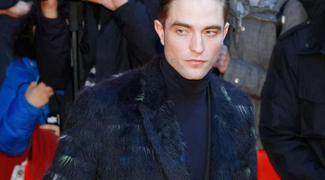 actorul robert pattinson este din nou singur