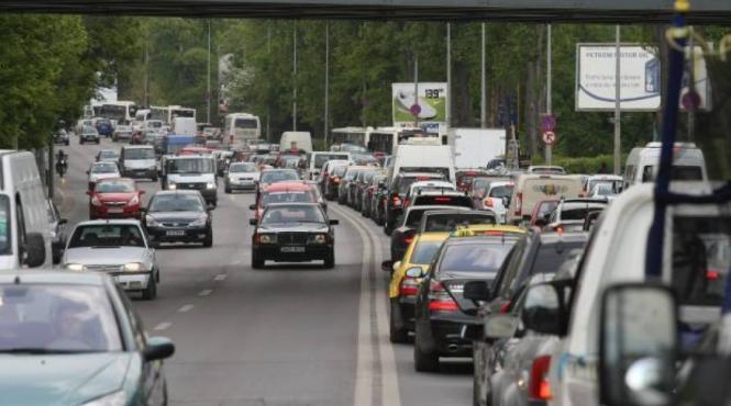 atentie soferi trafic ingreunat pe dn1 ploiesti brasov din cauza unui accident