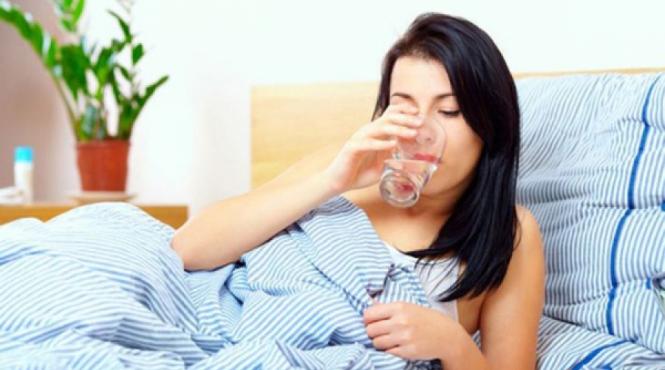 efectele minune ale unui pahar cu apa baut pe stomacul gol