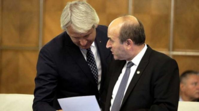 intalnirea ministrilor toader si teodorovici cu cei doi consilieri prezidentiali s a incheiat