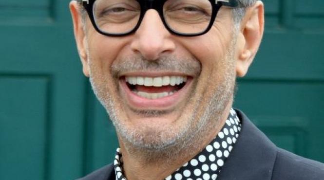 video actorul jeff goldblum recital la pian intr o gara din londra