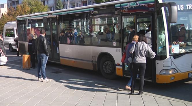 elevii din deva au gratuitate la transportul in comun