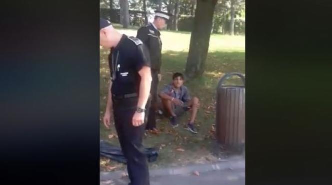 copil lovit de politie pentru patru pesti