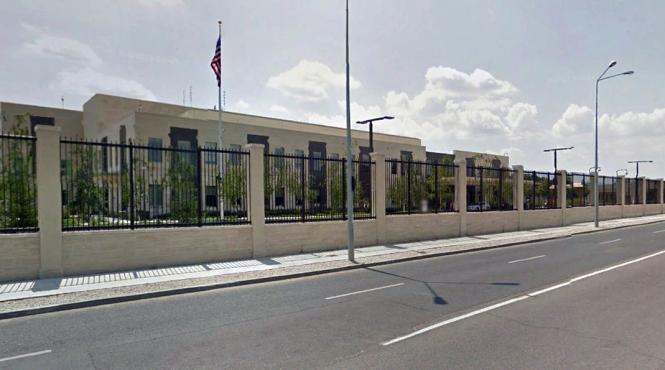 ambasada sua a luat cunostinta de cazul celor doi baschetbalisti si urmareste indeaproape incidentul