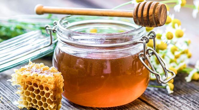 mierea romaneasca lipseste de pe rafturile hipermarketurilor retailerii impun discounturi extraordinari de mari