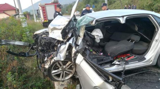tragedie din cauza unui smartphone o soferita de 33 de ani a intrat cu masina pe contrasens intr un tir a murit pe loc