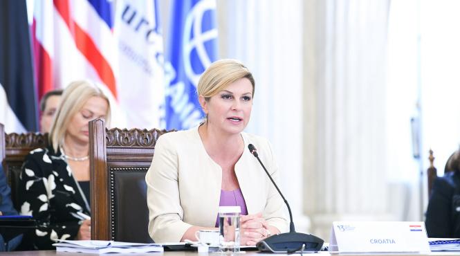 initiativa celor trei mari infiinteaza o retea de camere de comert