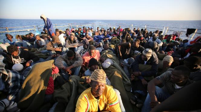 portugalia primeste 10 migranti de la bordul navei aquarius