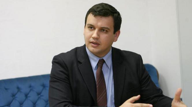 tomac sustine ca plangerea depusa la parchetul general de liderul grupului psd este o actiune penibila