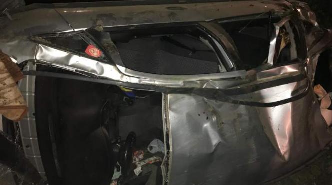 accident teribil in vaslui un autoturism s a rasturnat intr o rapa adanca de aproximativ 14 metri o persoana in coma trei ranite grav si una cu rani usoare