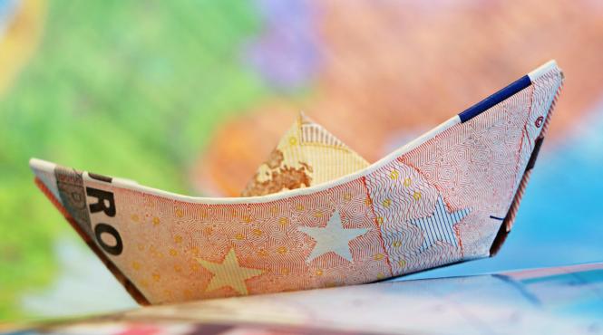 bulgarii ne fac cu mana din anticamera euro