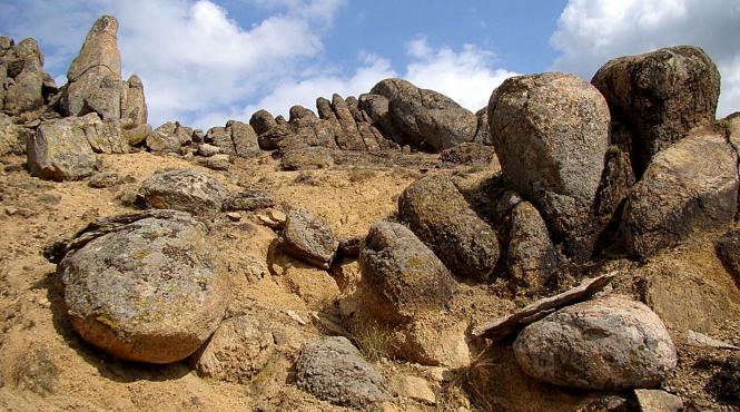 trasee putin cunoscute si traditii redescoperite in muntii macinului