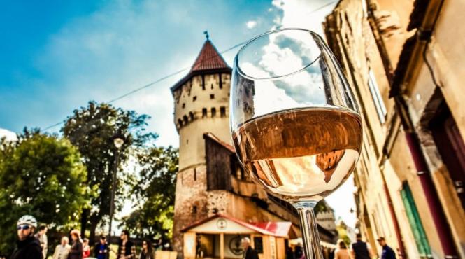 vinuri de top concerte de jazz si festin culinar la vinfest