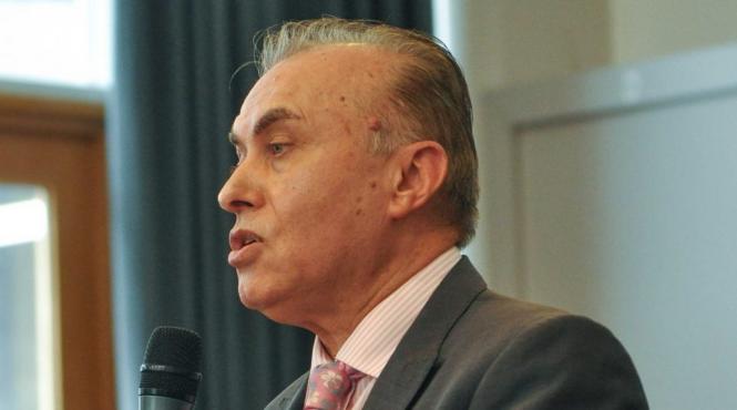 un fost ambasador ii cere demisia mitropolitului banatulu