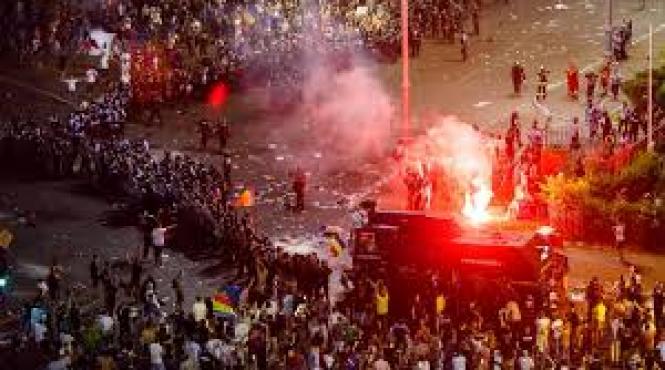 doi agresori ai jandarmilor la protestele din 10 august au fost retinuti