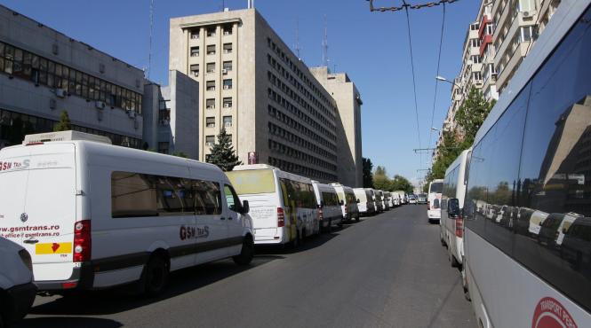 transportatorii din toata tara au intrat astazi in greva generala pe termen nelimitat