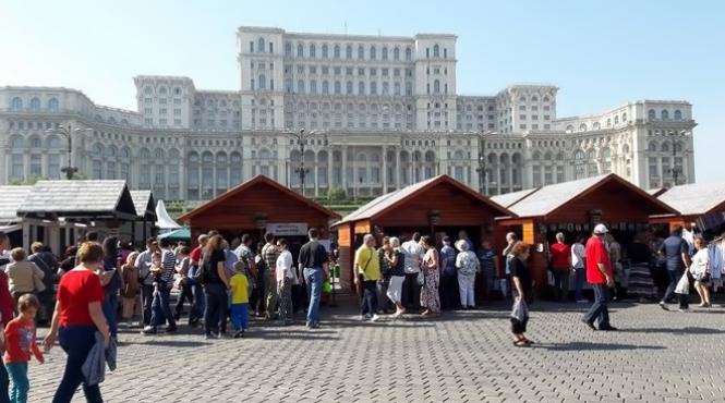 produse traditionale expozitii si concerte in parcul izvor la targul bucurestilor
